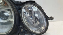 Load image into Gallery viewer, Frontscheinwerfer Mercedes-Benz W211 VAX8104 Xenon Rechts Scheinwerfer Headlight SCH7479996702ou