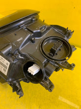 Laden Sie das Bild in den Galerie-Viewer, Frontscheinwerfer Porsche 981 98163113211 Xenon Rechts Scheinwerfer Headlight SCH5516489265hq