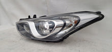 Laden Sie das Bild in den Galerie-Viewer, Frontscheinwerfer Hyundai I30 92101-A6000 Links Scheinwerfer Headlight