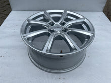 Laden Sie das Bild in den Galerie-Viewer, 1x Alufelge 17 Zoll 7.0" 4x108 38ET Rim Wheel FEL4104193309hm