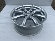 Laden Sie das Bild in den Galerie-Viewer, 1x Alufelge 17 Zoll 7.0" 4x108 38ET Rim Wheel FEL4104193309hm