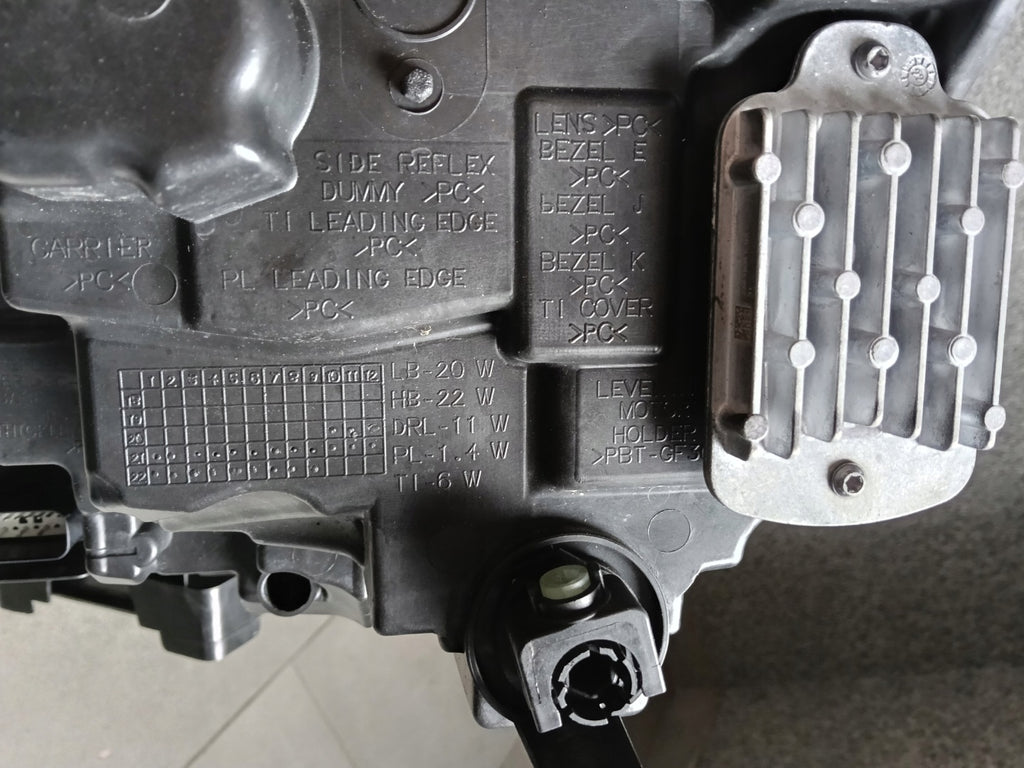 Frontscheinwerfer Ford Kuga I JX7B-13B626-BL L90158169 LED Rechts Headlight SCH6922668021vv