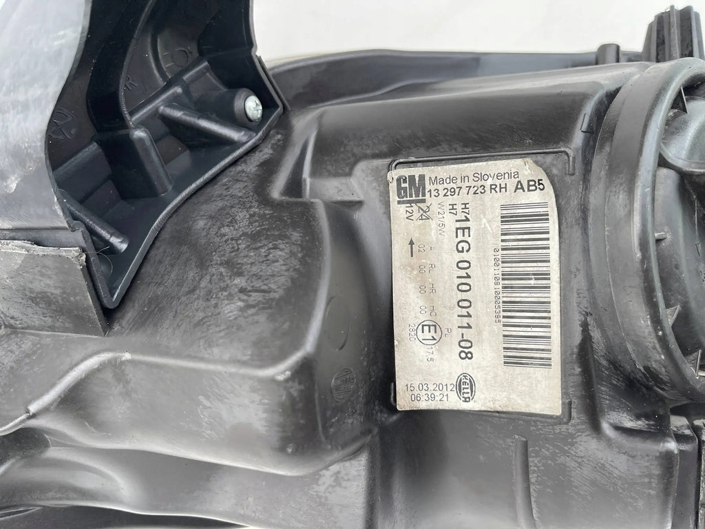 Frontscheinwerfer Opel Astra J 13297723 1EG010011-08 LED Rechts Headlight SCH9165455724lz