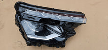 Laden Sie das Bild in den Galerie-Viewer, Frontscheinwerfer Skoda Kamiq 658941016B LED Rechts Scheinwerfer Headlight SCH2998505061mm