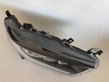 Laden Sie das Bild in den Galerie-Viewer, Frontscheinwerfer Toyota Yaris Rechts Scheinwerfer Headlight SCH9126590744hp