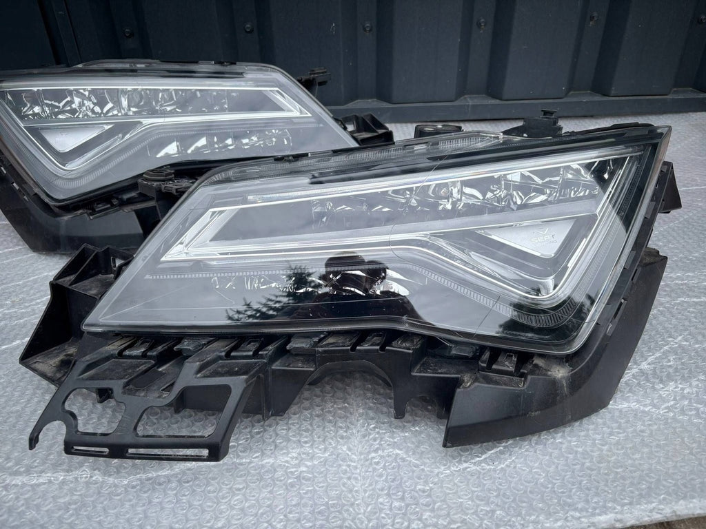 Frontscheinwerfer Seat Ateca 576941773A 576941774A Full LED Rechts oder Links