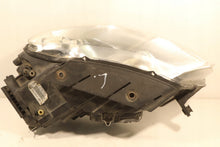 Laden Sie das Bild in den Galerie-Viewer, Frontscheinwerfer VW Passat 3C0941753G Links Scheinwerfer Headlight SCH2506325154kx