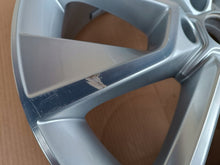 Laden Sie das Bild in den Galerie-Viewer, 1x Alufelge 18 Zoll 7.0" 5x112 45ET 57A601025 Skoda Rim Wheel FEL9489690752ms