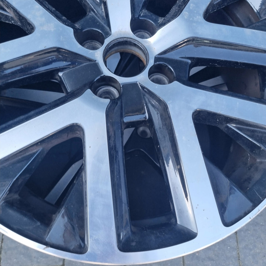 1x Alufelge 17 Zoll 6.5" 4x100 40ET Glanz Silber 403000765R Renault Captur FEL4135147717nf