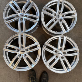 4x Alufelge 17 Zoll 7.0