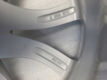 Laden Sie das Bild in den Galerie-Viewer, 1x Alufelge 19 Zoll 9.0" 5x120 48ET 6858873 BMW X6 F16 Rim Wheel FEL9401603508io