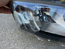 Load image into Gallery viewer, Frontscheinwerfer Skoda Octavia III 5E1941018 Rechts Scheinwerfer Headlight SCH1469435610jc