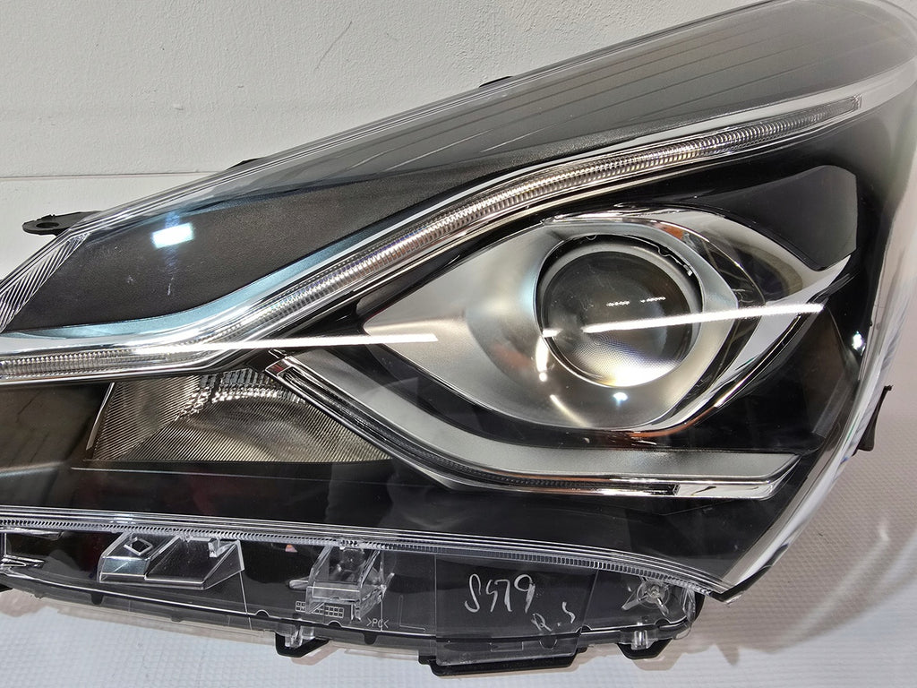 Frontscheinwerfer Toyota Yaris Links Scheinwerfer Headlight SCH4760667881tk