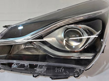 Laden Sie das Bild in den Galerie-Viewer, Frontscheinwerfer Toyota Yaris Links Scheinwerfer Headlight SCH4760667881tk