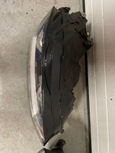 Load image into Gallery viewer, Frontscheinwerfer VW Golf Sportsvan 517941034B LED Ein Stück (Rechts oder Links) SCH5846711129ms