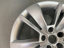 Laden Sie das Bild in den Galerie-Viewer, 1x Alufelge 18 Zoll 7.0" 5x112 43ET 565601025C Skoda Kodiaq Rim Wheel FEL5396096782op