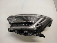 Laden Sie das Bild in den Galerie-Viewer, Frontscheinwerfer Renault Captur II Full LED Ein Stück (Rechts oder Links) SCH5467988963hv