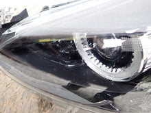 Laden Sie das Bild in den Galerie-Viewer, Frontscheinwerfer Mazda 2 D43N-51040 Full LED Links Scheinwerfer Headlight