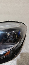 Load image into Gallery viewer, Frontscheinwerfer Mercedes-Benz W206 A2069067903 A2069063003 LED Ein Satz SCH9131567850le