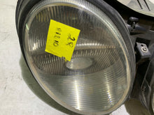 Laden Sie das Bild in den Galerie-Viewer, Frontscheinwerfer Mercedes-Benz A2158200261 Rechts Scheinwerfer Headlight