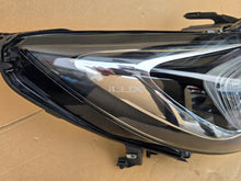 Laden Sie das Bild in den Galerie-Viewer, Frontscheinwerfer Opel Astra K 39055746 Rechts Scheinwerfer Headlight SCH3178653195la