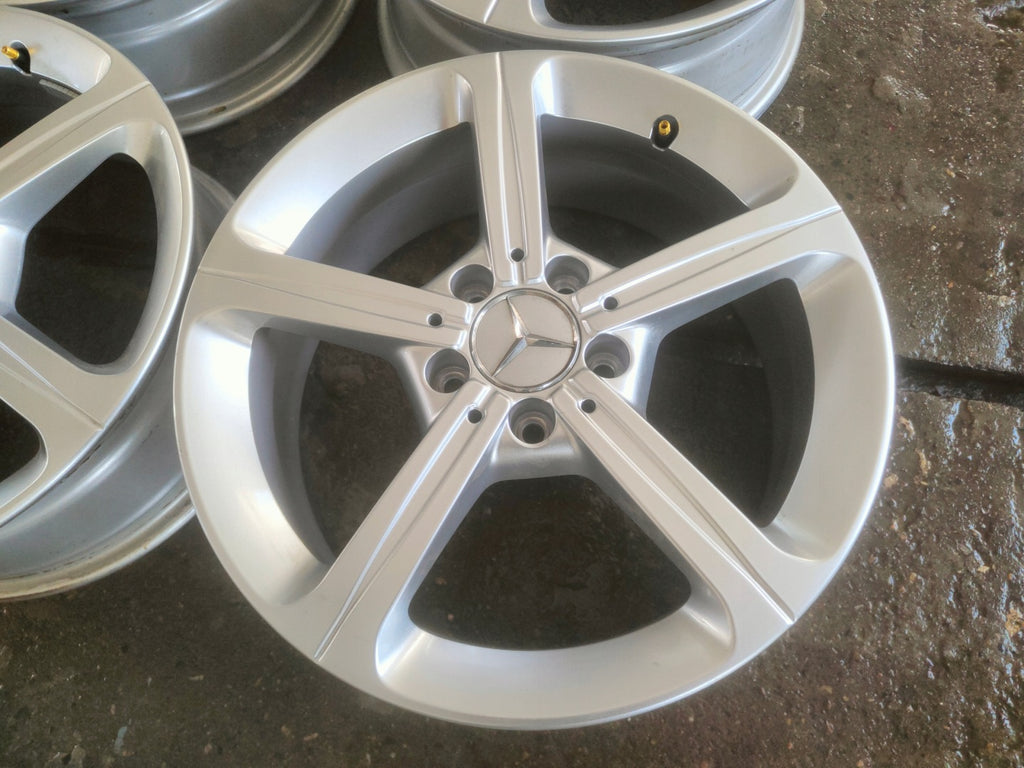 4x Alufelge 17 Zoll 6.5" 5x112 44ET Glanz Silber A1774011200 Mercedes-Benz Cla FEL7488682504bk