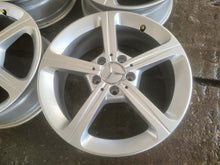 Laden Sie das Bild in den Galerie-Viewer, 4x Alufelge 17 Zoll 6.5" 5x112 44ET Glanz Silber A1774011200 Mercedes-Benz Cla FEL7488682504bk