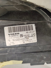 Load image into Gallery viewer, Frontscheinwerfer Volvo Xc70 31420013 Xenon Links Scheinwerfer Headlight SCH9808333627yp