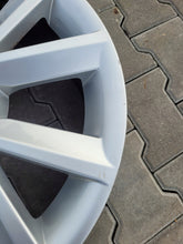 Load image into Gallery viewer, 1x Alufelge 16 Zoll 7.0" 5x100 46ET Glanz Silber 6JA601025 Seat Toledo I Fabia FEL4382398954nr