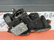 Laden Sie das Bild in den Galerie-Viewer, Frontscheinwerfer Mercedes-Benz W204 A2048200159 Bi-Xenon Links Headlight SCH4536469454tx