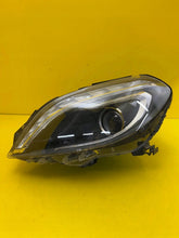Laden Sie das Bild in den Galerie-Viewer, Frontscheinwerfer Mercedes-Benz W246 A2468207761 Xenon Links Headlight SCH4267022862tz