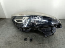 Laden Sie das Bild in den Galerie-Viewer, Frontscheinwerfer Renault Scenic 260106928R 89906002 Rechts Headlight SCH3863502981fz