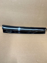 Laden Sie das Bild in den Galerie-Viewer, Frontscheinwerfer VW 57L941653B 57L941654B Ein Satz Scheinwerfer Headlight SCH9405005766dp
