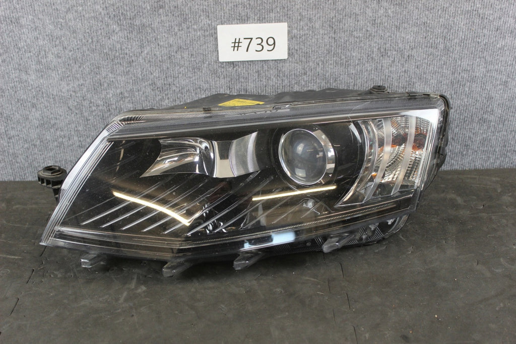 Frontscheinwerfer Skoda Octavia III 5E1941015B Xenon Links Headlight SCH2140972900ea