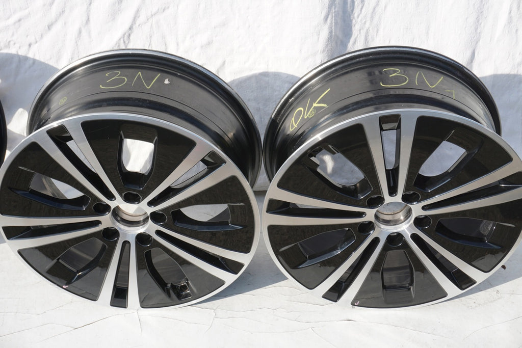 1x Alufelge 18 Zoll 8.0" 5x112 43ET Glanz Schwarz A2134015200 Mercedes-Benz W213 FEL5577436130xg