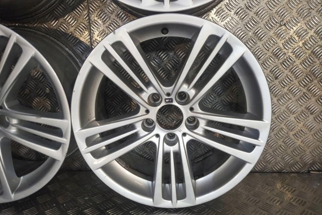 4x Alufelge 18 Zoll 8.0" 5x120 43ET Glanz Silber 7844249 BMW F26 X3 F25 FEL7225629449ao