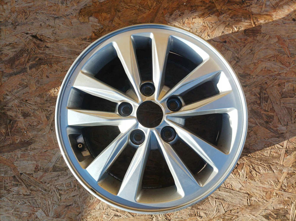 1x Alufelge 15 Zoll 6.0" 5x114.3 46ET Glanz Grau 52910G4100 Hyundai Rim Wheel