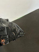 Laden Sie das Bild in den Galerie-Viewer, Frontscheinwerfer Kia Stonic 92102-H8 LED FALSE Scheinwerfer Headlight SCH7661222225mp