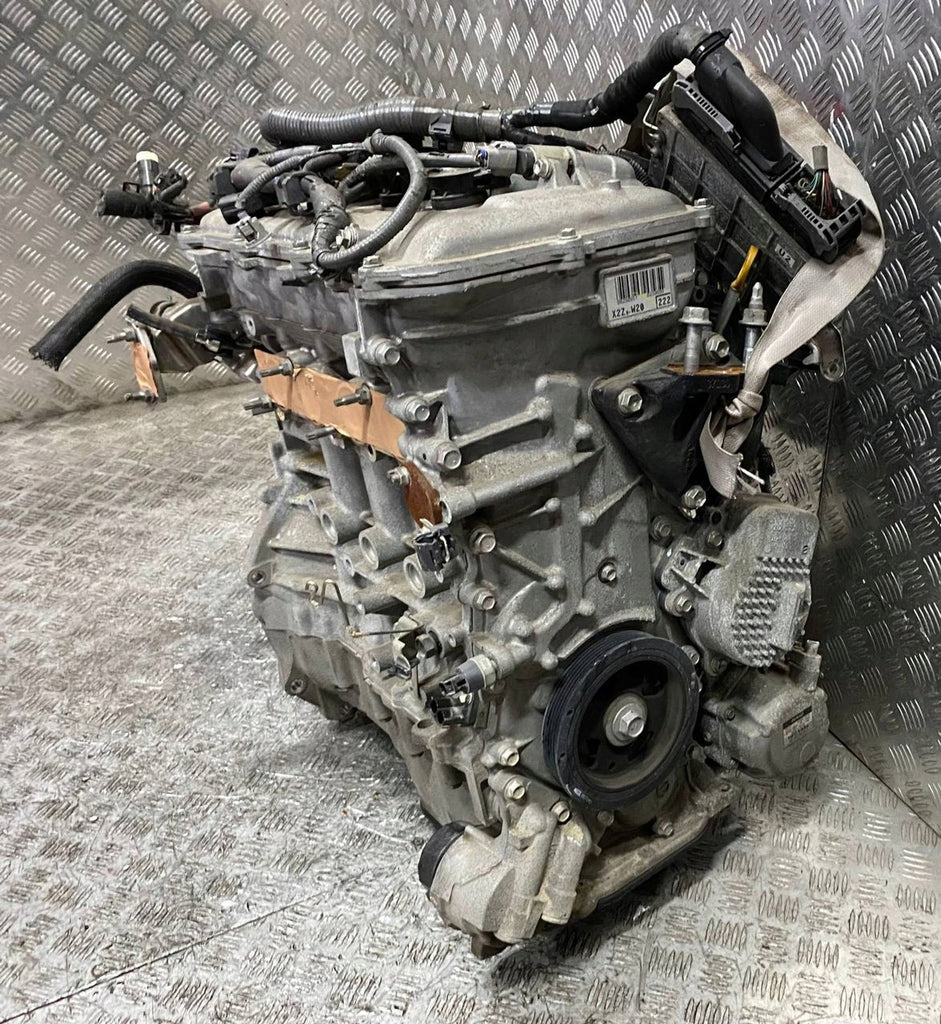 Motor Toyota Prius Plus 2ZR 1.8 2012 Hybrid Engine Komplett
