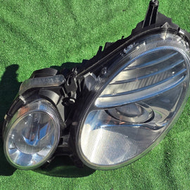 Frontscheinwerfer Mercedes-Benz W211 Bi-Xenon Links Scheinwerfer Headlight SCH8805518564uw