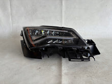 Laden Sie das Bild in den Galerie-Viewer, Frontscheinwerfer Seat Ateca 576941774A LED Rechts Scheinwerfer Headlight