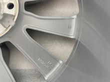 Laden Sie das Bild in den Galerie-Viewer, 1x Alufelge 19 Zoll 8.0" 5x112 45ET Glanz Silber 5LA601025AP Skoda Enyaq FEL5406088160zp