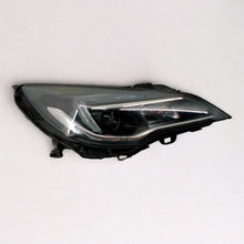 Laden Sie das Bild in den Galerie-Viewer, Frontscheinwerfer Opel Astra 7960400005 39158006 Rechts Scheinwerfer Headlight