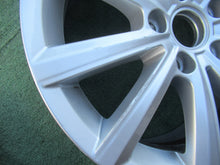 Load image into Gallery viewer, 1x Alufelge 16 Zoll 6.5&quot; 5x112 42ET Glanz Silber 3G0071496B VW Passat B8