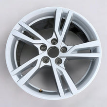 Load image into Gallery viewer, 1x Alufelge 17 Zoll 7.5&quot; 5x112 43ET Glanz Silber 8V0601025DD Audi A3 Rim Wheel