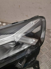 Laden Sie das Bild in den Galerie-Viewer, Frontscheinwerfer Dacia Sandero III 260602888R Links Scheinwerfer Headlight SCH9129420875kd