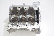 Laden Sie das Bild in den Galerie-Viewer, Motorblock BMW 2 U06 B38A15P 1.5 Benzin Unkomplett