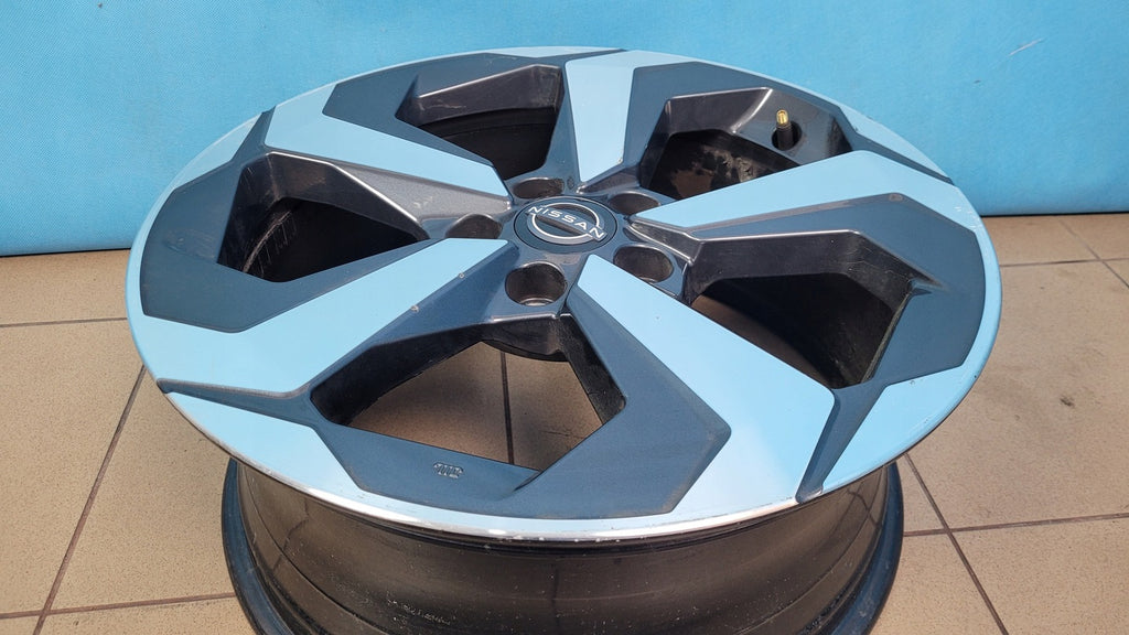 1x Alufelge 18 Zoll 7.5" 5x114.3 45ET 403006UA4J Nissan Qashqai III J12