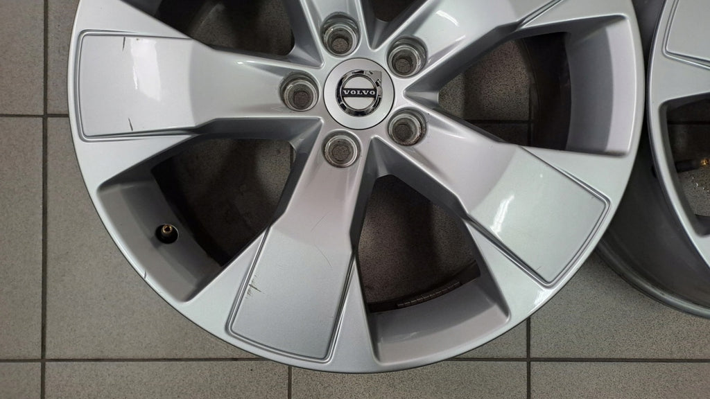 4x Alufelge 18 Zoll 7.5" 5x108 50 5ET Glanz Silber 31471553 Volvo I Rim Wheel FEL2954514586ae