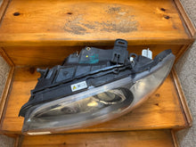 Laden Sie das Bild in den Galerie-Viewer, Frontscheinwerfer BMW 1 E81 E87 7181289 Xenon Links Scheinwerfer Headlight